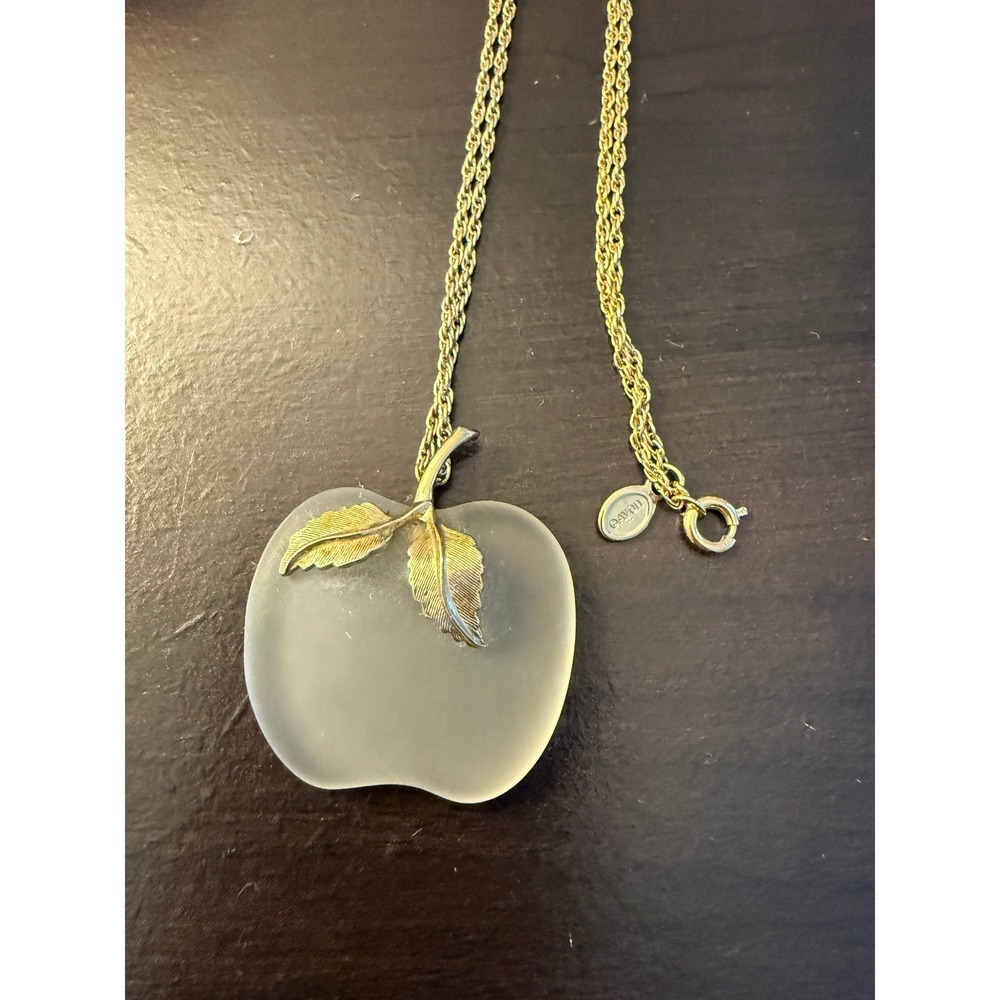 Avon Gold Tone Frosted Lucite Apple Pendant Necklace Vintage 1970s Fruit Jewelry